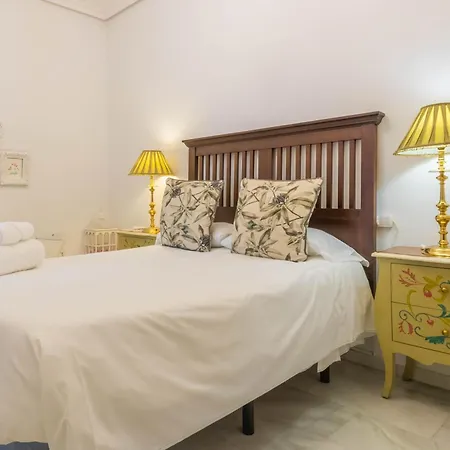 Mayflowers Hostal